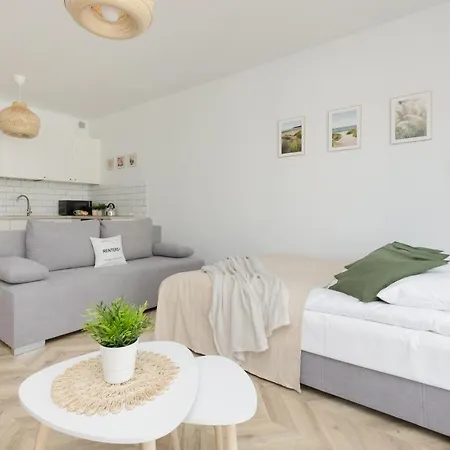 Ursus Sunny Studio For 4 Guests With Parking & Balcony By Noclegi Renters Warsaw Exterior photo